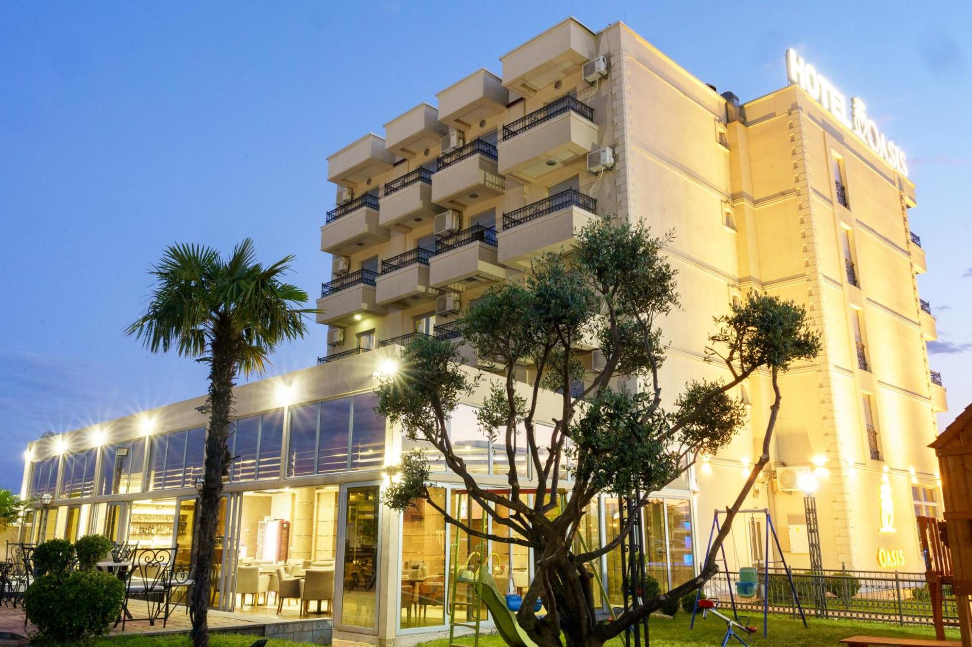 Hotel Oasis Подгориця Екстер'єр фото