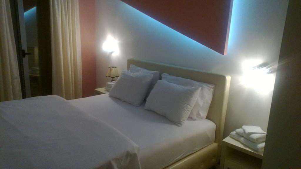 Hotel Oasis Подгориця Номер фото