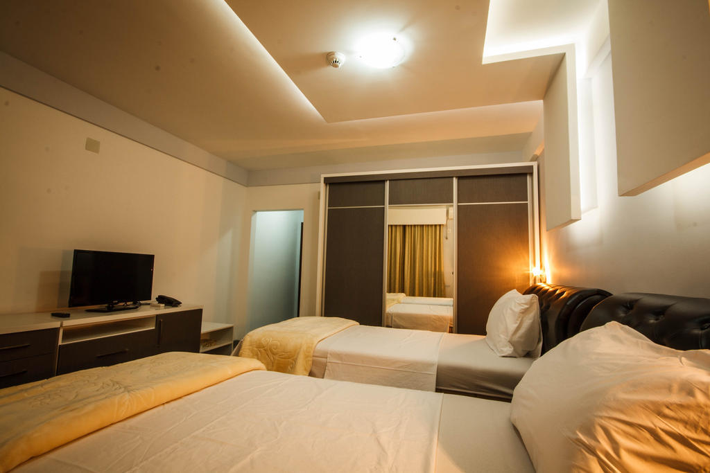 Hotel Oasis Подгориця Номер фото