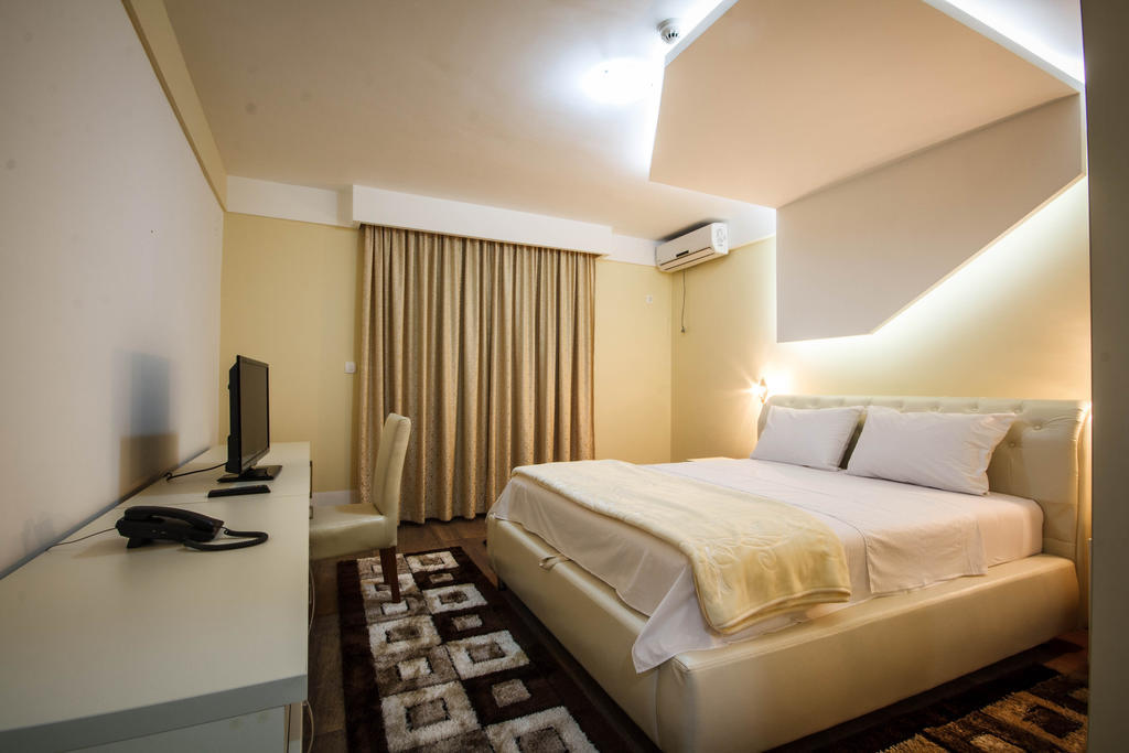 Hotel Oasis Подгориця Номер фото